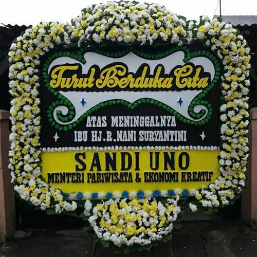 Papan Bunga Turut Berduka Cita