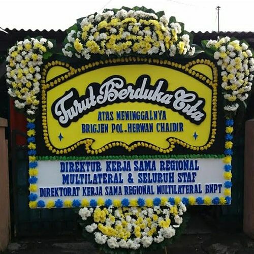 Papan Bunga Turut Berduka Cita